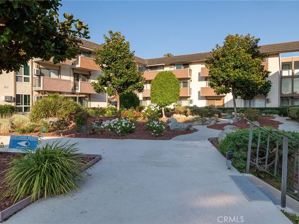 5585 E Pacific Coast 144, Long Beach CA 90804