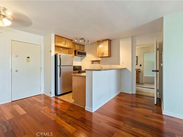 5585 E Pacific Coast 144, Long Beach CA 90804