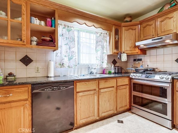 720 W 108th Street, Los Angeles CA 90044