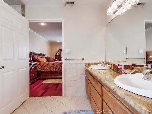 720 W 108th Street, Los Angeles CA 90044