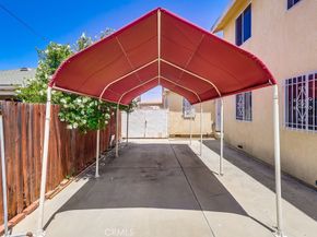 720 W 108th Street, Los Angeles CA 90044