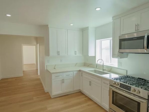 3029 Pacific Avenue, Long Beach CA 90806