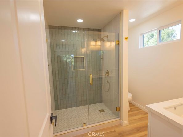 2122 W 10th Street, Santa Ana CA 92703
