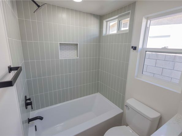 2122 W 10th Street, Santa Ana CA 92703