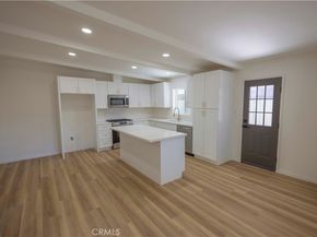 2122 W 10th Street, Santa Ana CA 92703