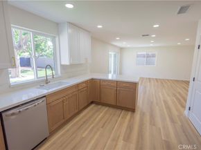 2122 W 10th Street, Santa Ana CA 92703