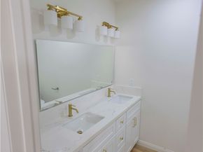 2122 W 10th Street, Santa Ana CA 92703