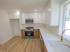 2122 W 10th Street, Santa Ana CA 92703