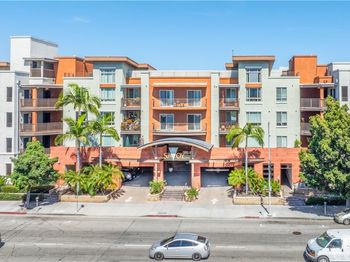 100 S Alameda Street