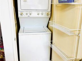 1237 E 6th Street 106, Long Beach CA 90802