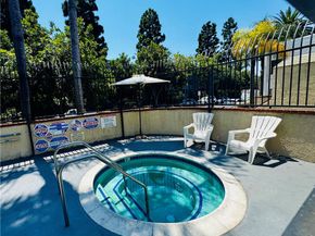 1237 E 6th Street 106, Long Beach CA 90802