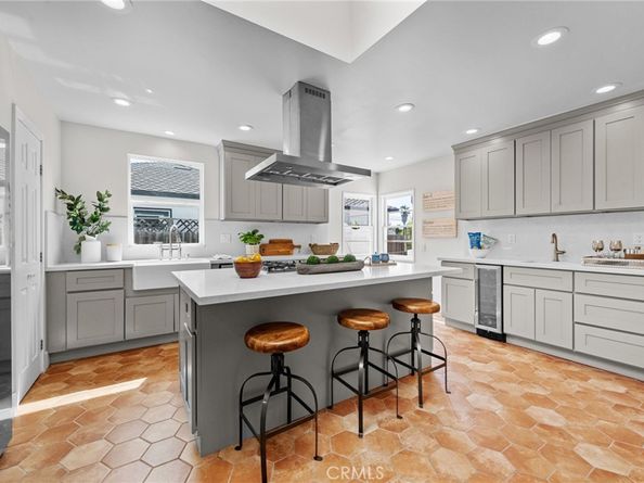 621 E 20th Street, Santa Ana CA 92706
