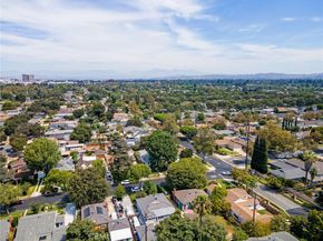 621 E 20th Street, Santa Ana CA 92706