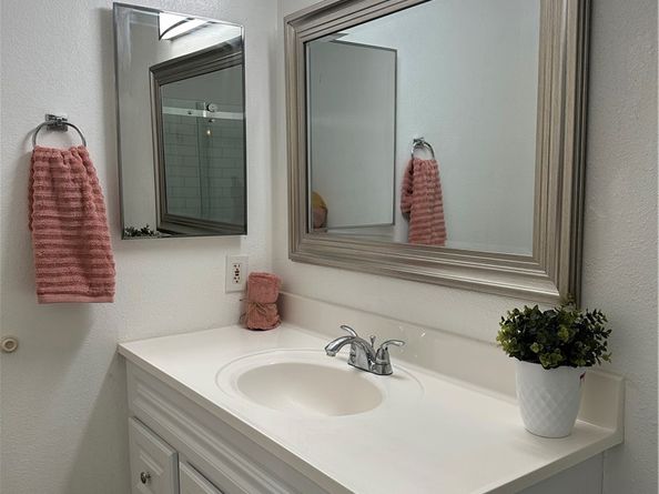 2516 N Tustin Avenue A, Santa Ana CA 92705