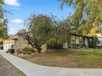 1717 E Chevy Chase