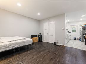 1717 E Chevy Chase, Glendale CA 91206