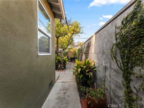 1717 E Chevy Chase, Glendale CA 91206