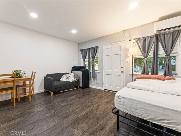 1717 E Chevy Chase, Glendale CA 91206