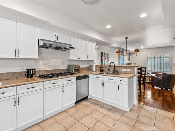 785 S Marengo 2, Pasadena CA 91106