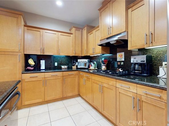 4821 Bakman Avenue 405, North Hollywood CA 91601