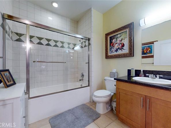 4821 Bakman Avenue 405, North Hollywood CA 91601