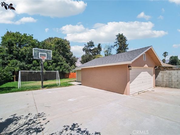 519 E Howard Street, Pasadena CA 91104
