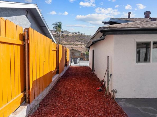 10410 Fairhill Drive, Spring Valley CA 91977