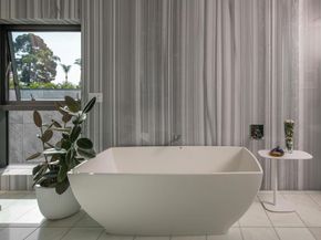 589 Palm Street, San Diego CA 92103