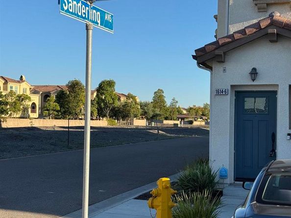 1614 Sanderling Avenue 6, Chula Vista CA 91913