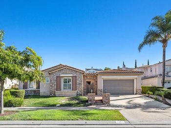 1001 White Alder Avenue