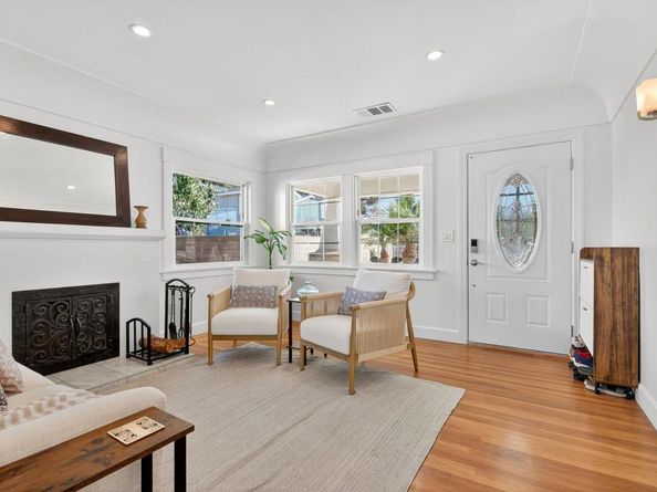 2930 Copley Avenue, San Diego CA 92116