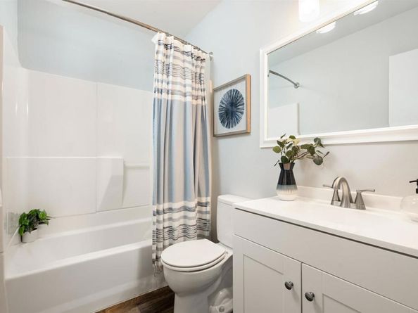 4565 Cleveland Ave 8, San Diego CA 92116