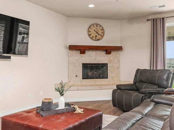 10252 Casa Ct, Santee CA 92071