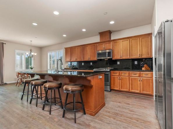 10252 Casa Ct, Santee CA 92071