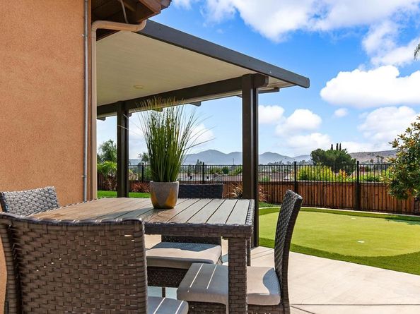 10252 Casa Ct, Santee CA 92071