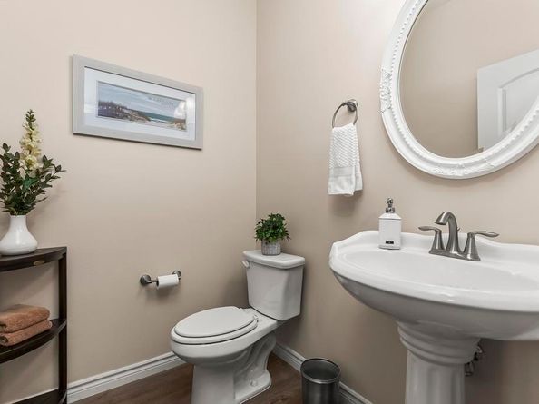 10252 Casa Ct, Santee CA 92071