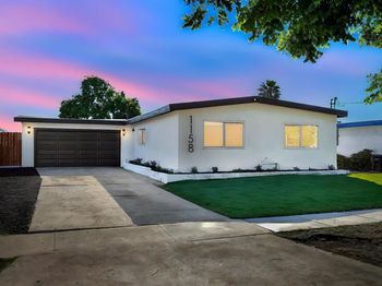 1158 Oasis Ave