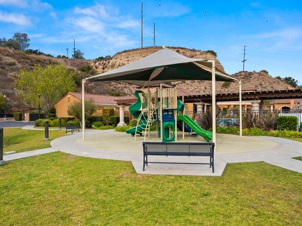 2753 Bellezza, San Diego CA 92108