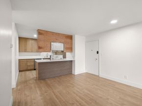 4444 W Point Loma Boulevard 16, San Diego CA 92107