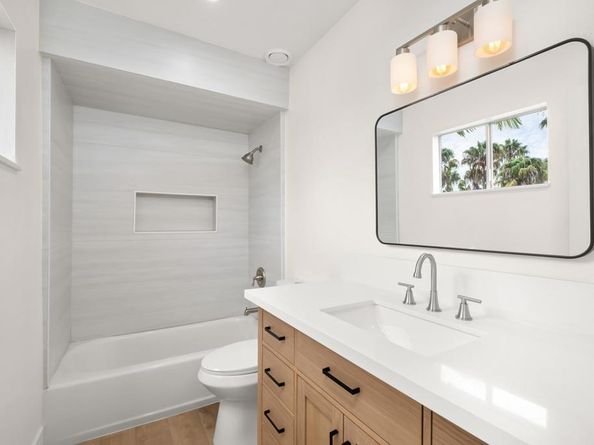 4444 W Point Loma Boulevard 16, San Diego CA 92107