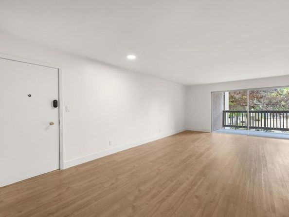 4444 W Point Loma Boulevard 16, San Diego CA 92107