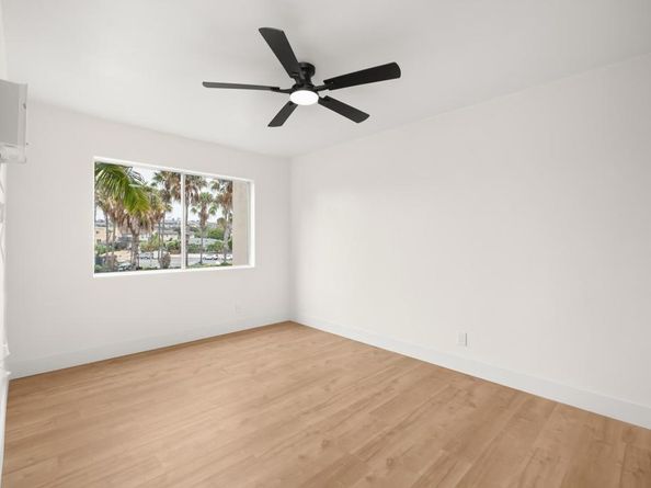 4444 W Point Loma Boulevard 16, San Diego CA 92107