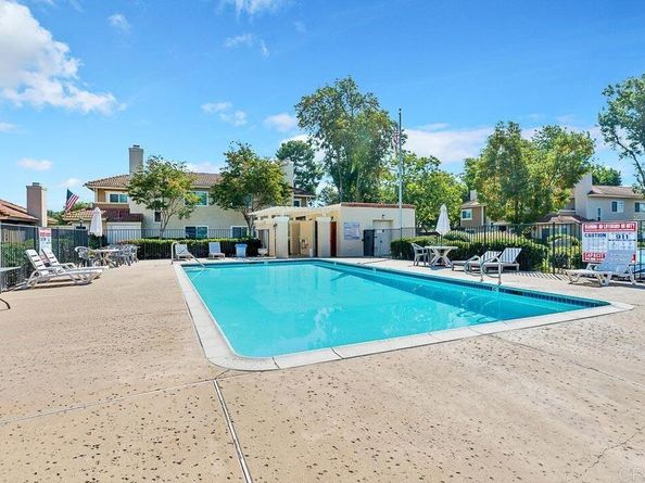 10727 Holly Meadows Drive, Santee CA 92071