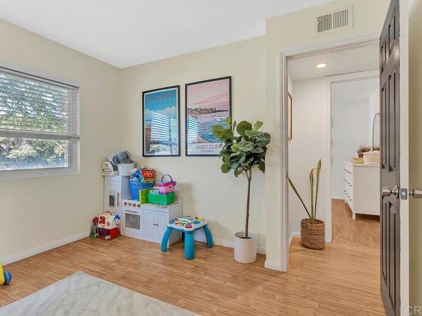 10727 Holly Meadows Drive, Santee CA 92071