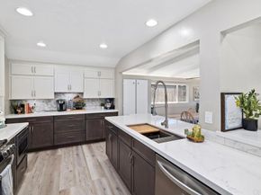 3542 Governor Drive, San Diego CA 92122