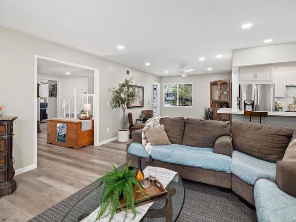 3542 Governor Drive, San Diego CA 92122