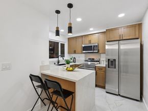 2600 Torrey Pines Road A13, La Jolla CA 92037