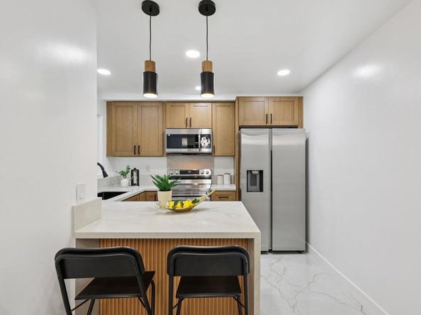 2600 Torrey Pines Road A13, La Jolla CA 92037