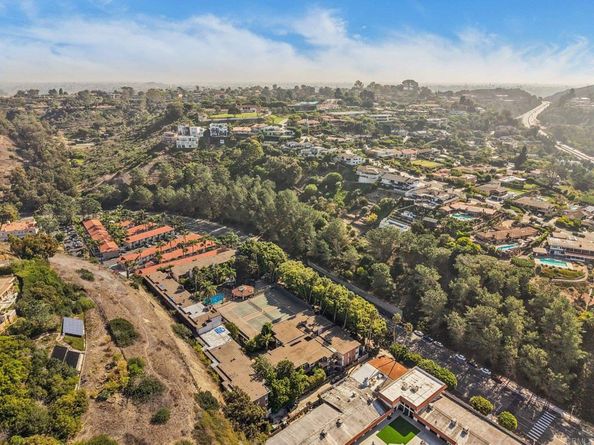 2600 Torrey Pines Road A13, La Jolla CA 92037