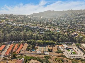 2600 Torrey Pines Road A13, La Jolla CA 92037